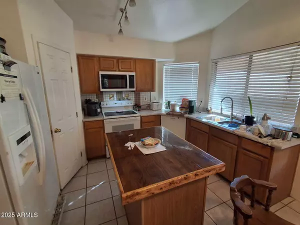 Peoria, AZ 85345,8863 W GREER Avenue