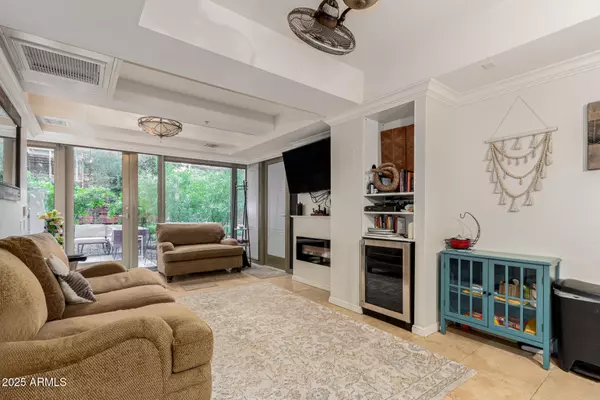 Scottsdale, AZ 85251,7137 E RANCHO VISTA Drive #1008