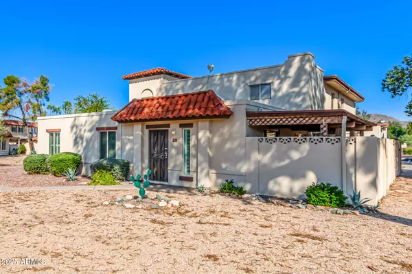 Phoenix, AZ 85022,821 E JOAN D ARC Avenue