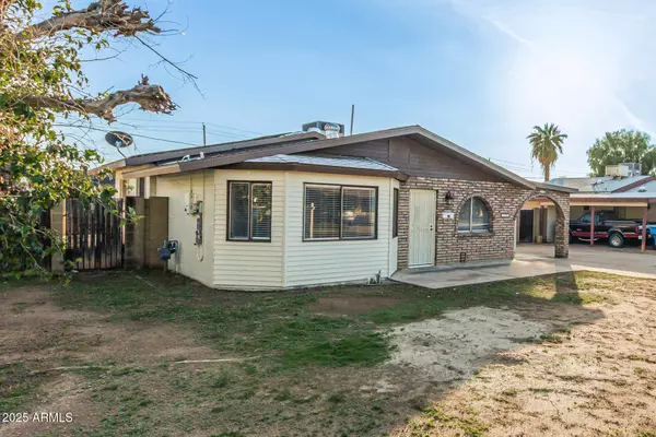 Phoenix, AZ 85029,2353 W Lupine Avenue