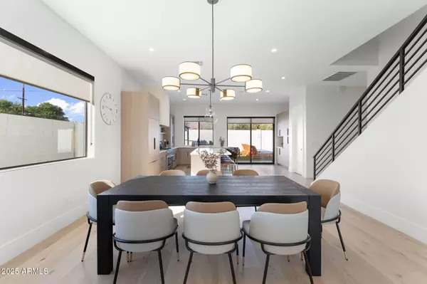 Phoenix, AZ 85018,4546 E CAMPBELL Avenue