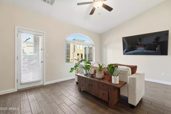 Gilbert, AZ 85233,240 W JUNIPER Avenue #1220