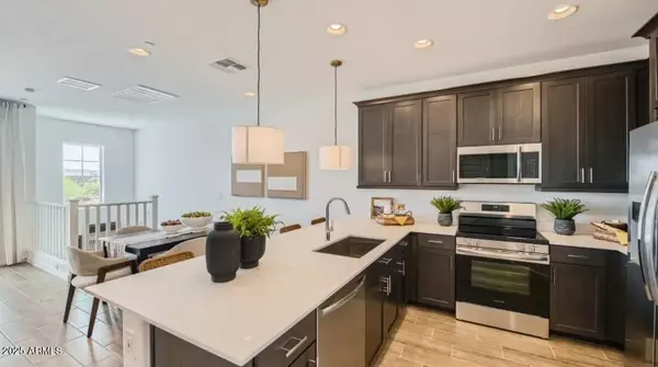 Mesa, AZ 85212,8149 E PETUNIA Avenue #1088