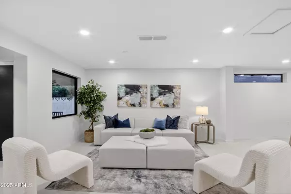 Scottsdale, AZ 85257,1703 N 74TH Place