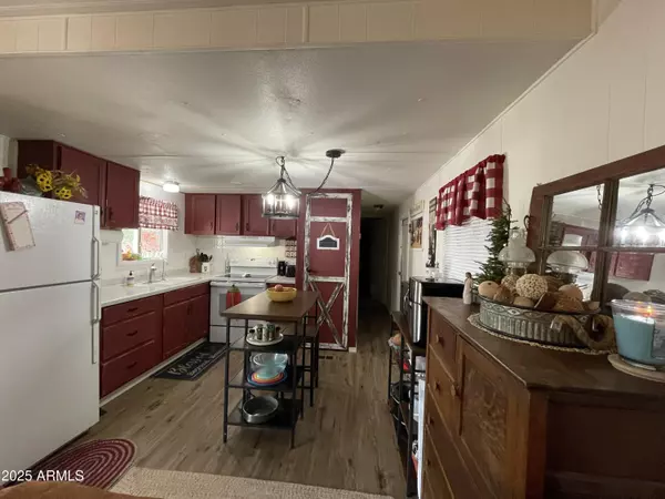 Queen Valley, AZ 85118,235 W MORRIS Drive