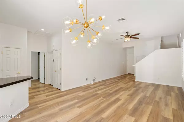 Chandler, AZ 85248,1925 W OLIVE Way