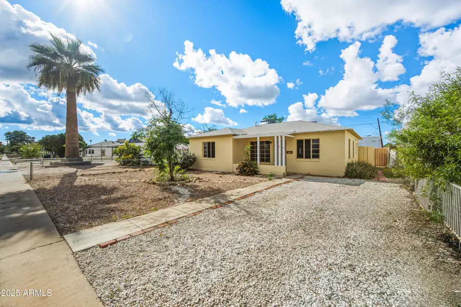 588 N WASHINGTON Street, Chandler, AZ 85225