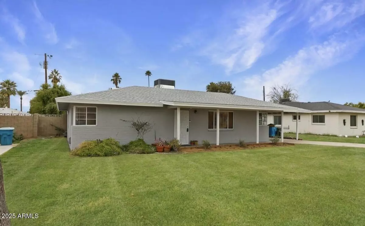 Phoenix, AZ 85020,7022 N 11TH Street