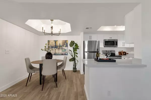 Scottsdale, AZ 85254,4850 E DESERT COVE Avenue #146