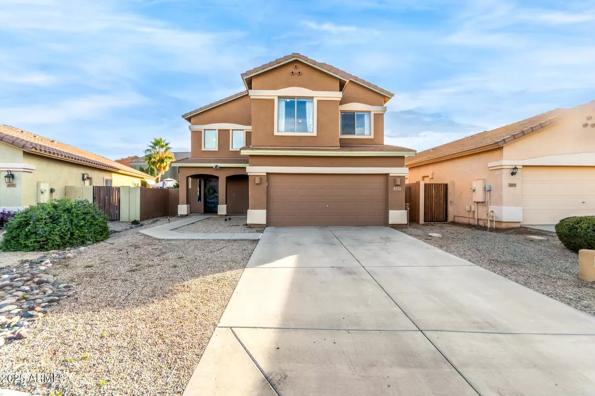 San Tan Valley, AZ 85143,627 W OAK TREE Lane