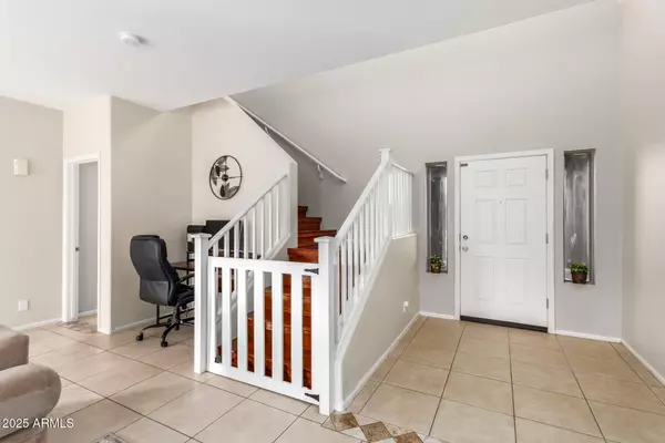 San Tan Valley, AZ 85143,627 W OAK TREE Lane