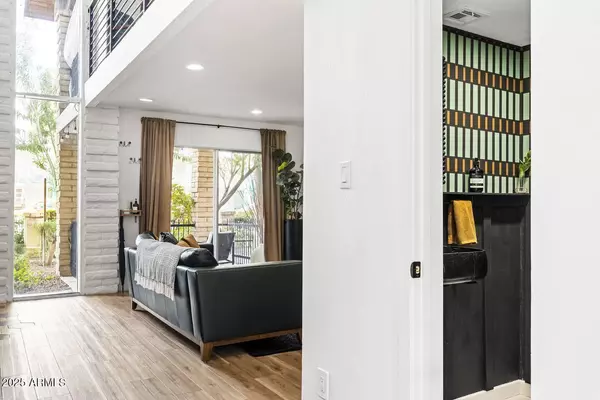 Scottsdale, AZ 85251,6925 E 4TH Street #5