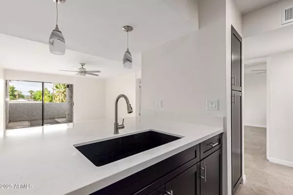 Scottsdale, AZ 85251,3314 N 68TH Street #247