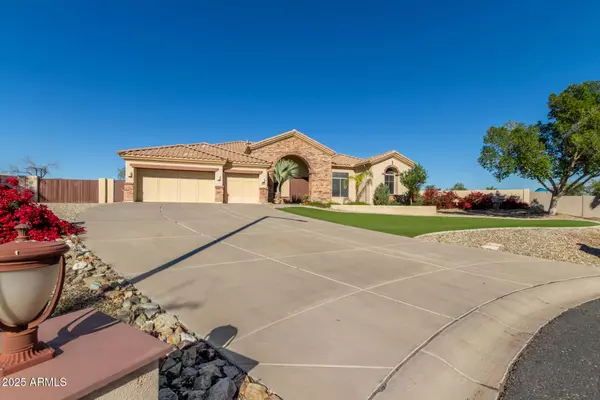 Waddell, AZ 85355,18220 W NORTH Court