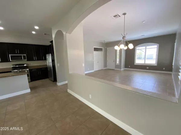 Scottsdale, AZ 85254,6204 E PHELPS Road