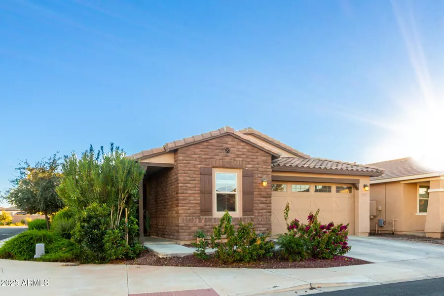 9341 W WILLOW BEND Lane, Phoenix, AZ 85037