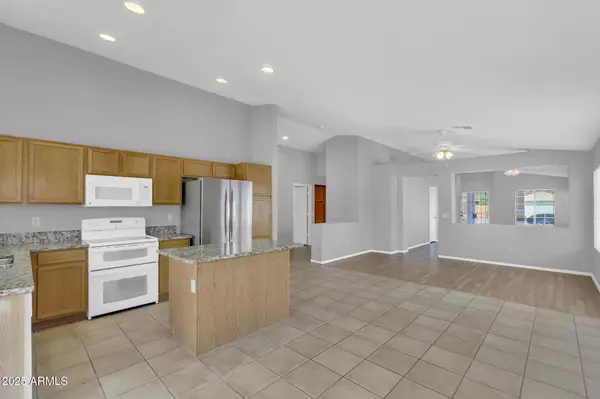 Chandler, AZ 85286,2401 E DERRINGER Way W