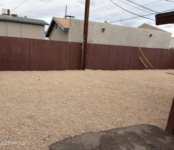 Phoenix, AZ 85020,822 E CAROL Avenue