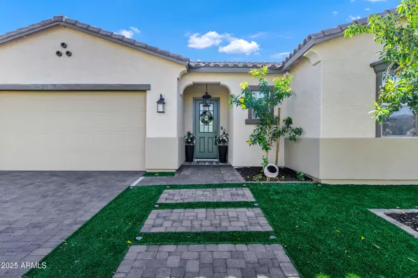 Queen Creek, AZ 85142,23025 E Happy Road