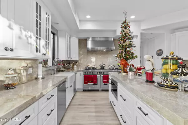 Scottsdale, AZ 85258,10282 N 103RD Place