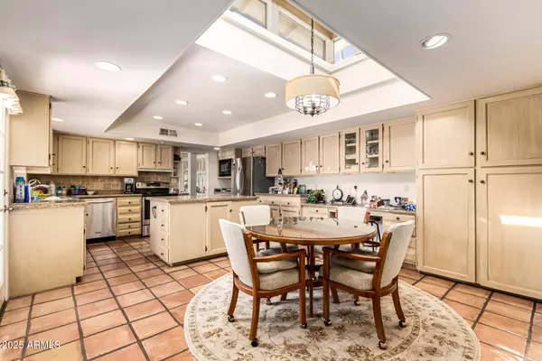 Paradise Valley, AZ 85253,5461 E VIA BUENA Vista