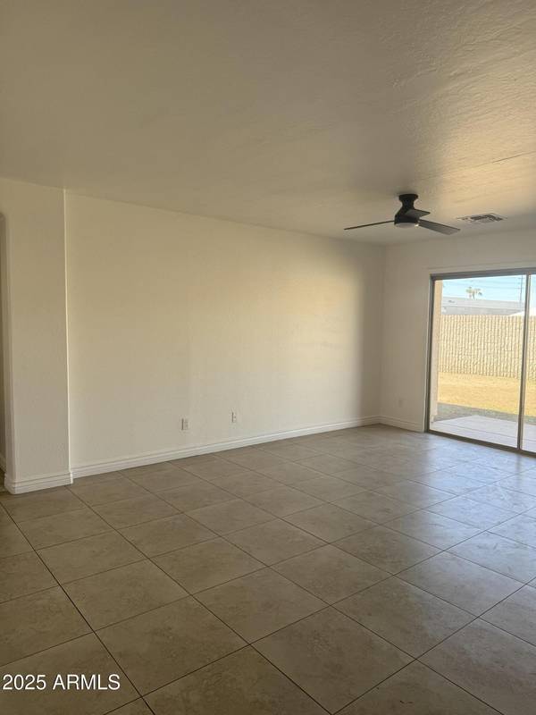 Glendale, AZ 85303,5092 N 75TH Lane