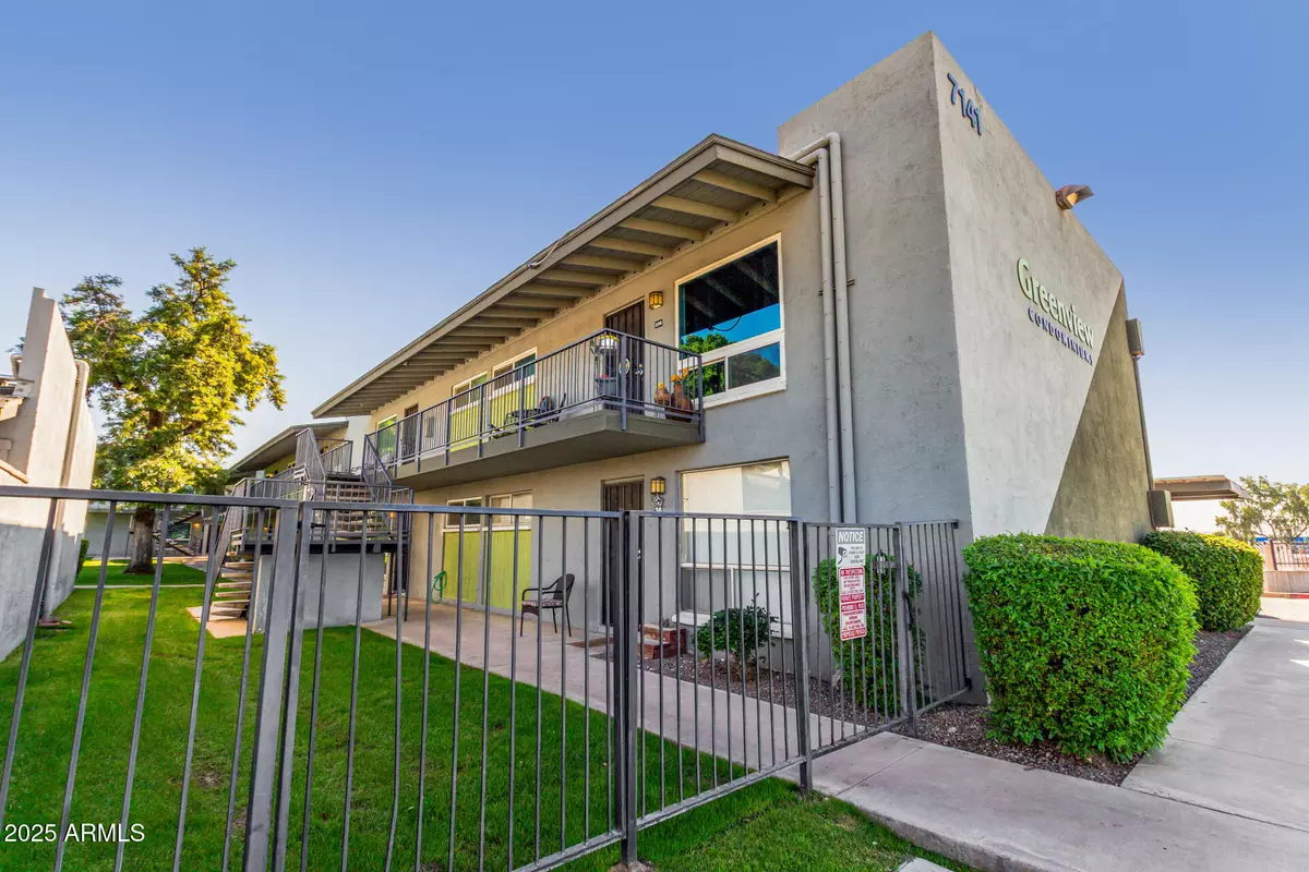 Phoenix, AZ 85020,7141 N 16TH Street #35