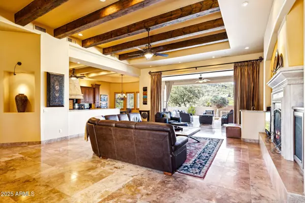 Scottsdale, AZ 85266,8300 E DIXILETA Drive #225