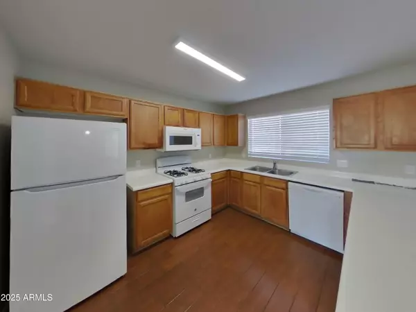 Glendale, AZ 85305,8566 W DENTON Lane