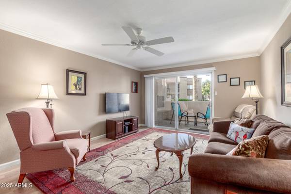 Scottsdale, AZ 85258,8256 E ARABIAN Trail #142