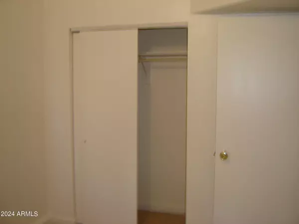 Wickenburg, AZ 85390,450 PALM Drive #4