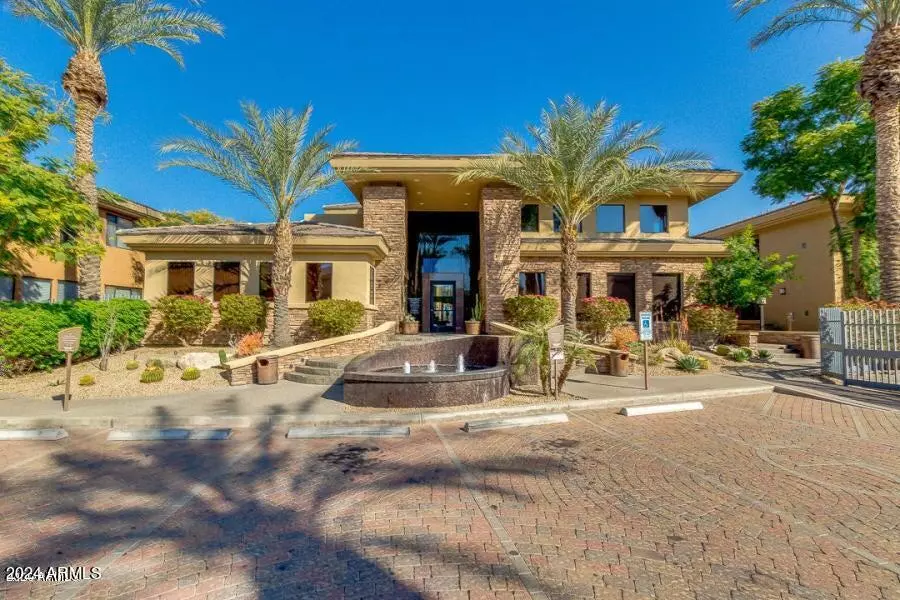 Phoenix, AZ 85054,6900 E PRINCESS Drive #1242