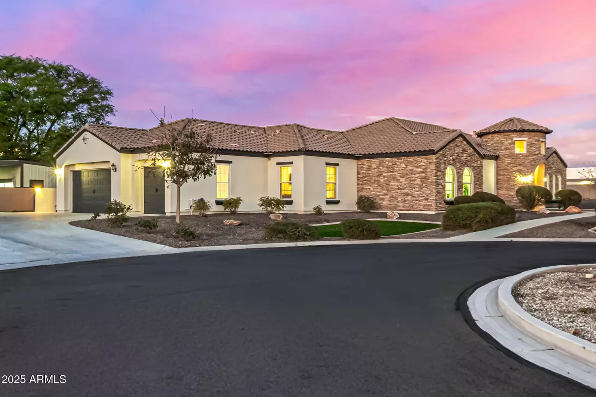 Gilbert, AZ 85296,4368 E ESTRELLA Court