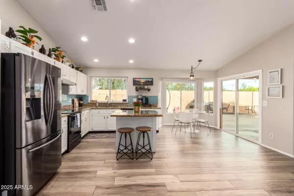 Chandler, AZ 85225,740 W SARAGOSA Street