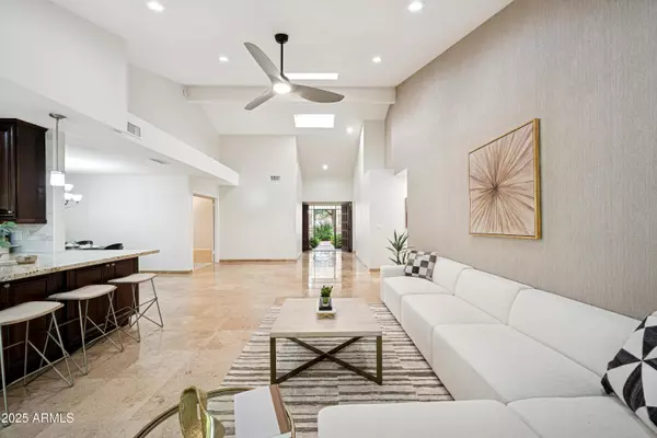 Scottsdale, AZ 85258,10546 E TOPAZ Circle