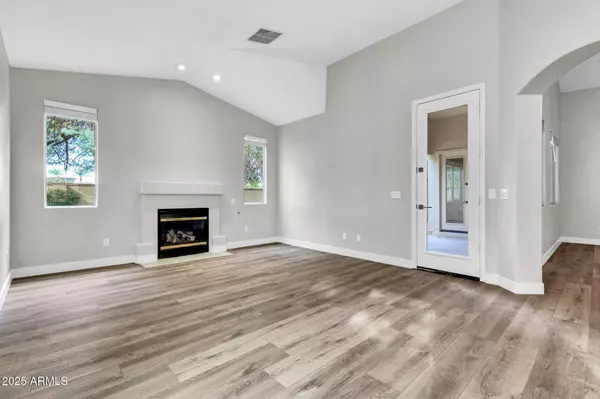 Chandler, AZ 85286,2430 S DRAGOON Drive