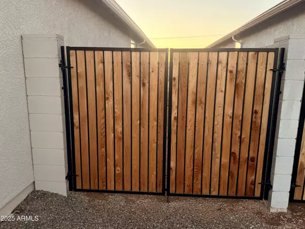 Florence, AZ 85132,30216 N ACACIA Drive