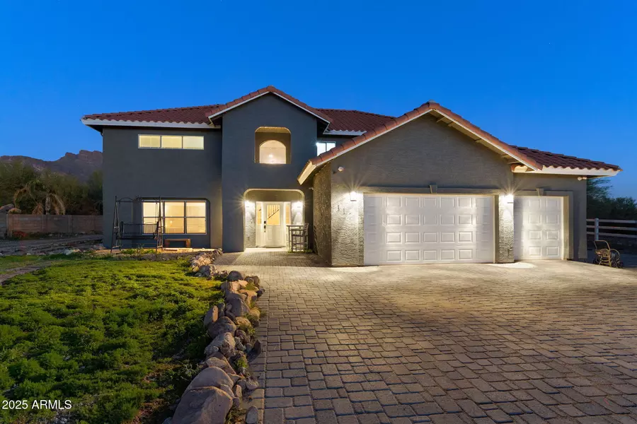 117 N ARROYA Road, Apache Junction, AZ 85119