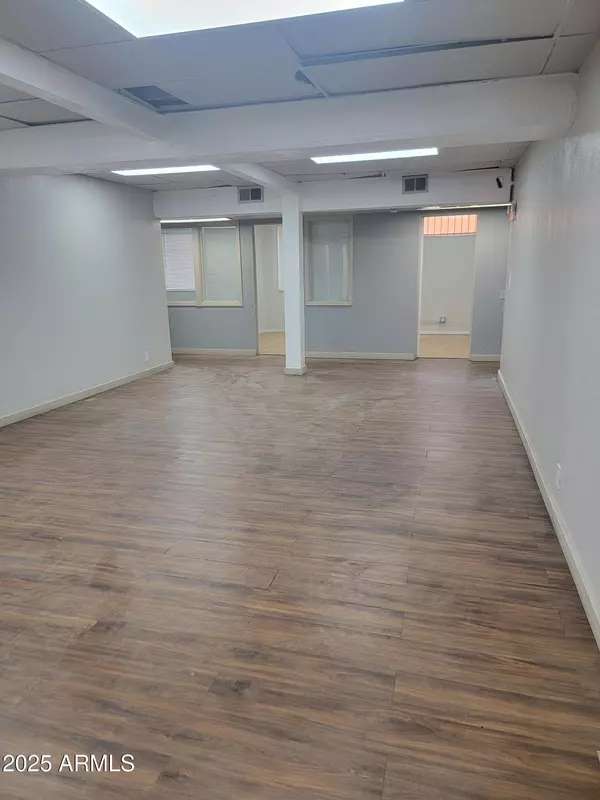 Phoenix, AZ 85034,824 E WASHINGTON Street