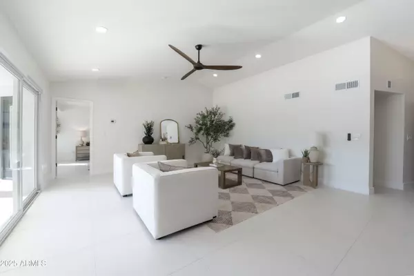 Scottsdale, AZ 85254,15033 N 60TH Street