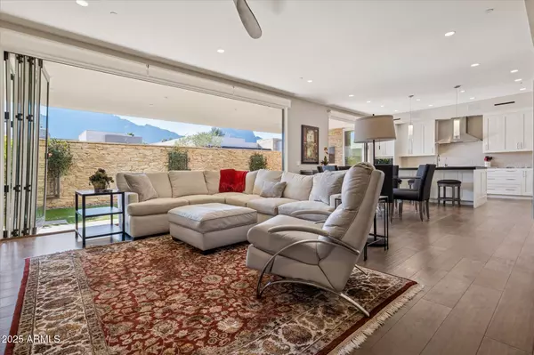 Paradise Valley, AZ 85253,5539 E ARROYO VERDE Drive