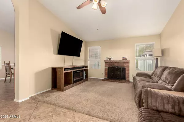 Chandler, AZ 85226,4918 W CHICAGO Street