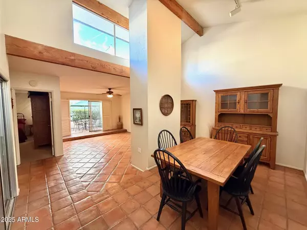 6711 N 16TH Place, Phoenix, AZ 85016