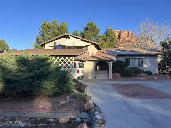 330 N FAIRWAY OAKS Drive, Sedona, AZ 86351