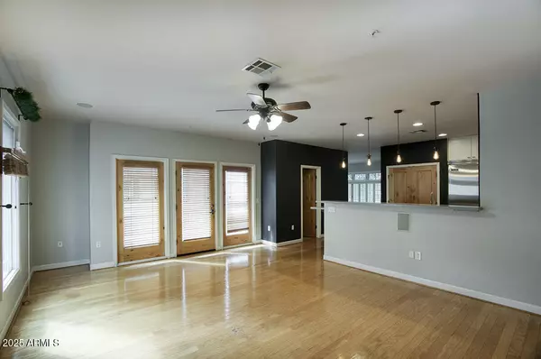 Phoenix, AZ 85003,235 W PORTLAND Street