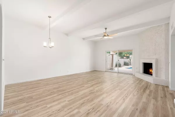 Scottsdale, AZ 85250,6724 N 79TH Place