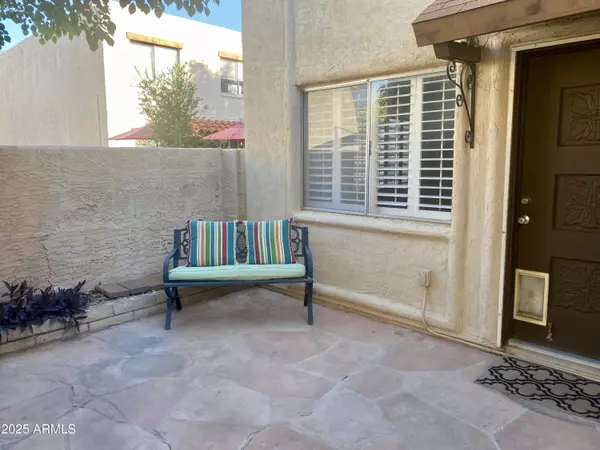 8063 E GLENROSA Avenue, Scottsdale, AZ 85251