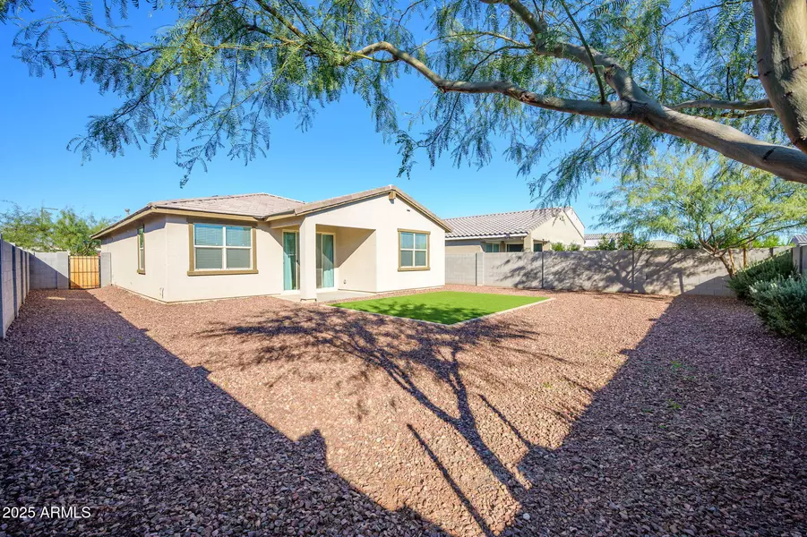 17837 W PINNACLE VISTA Drive, Surprise, AZ 85387