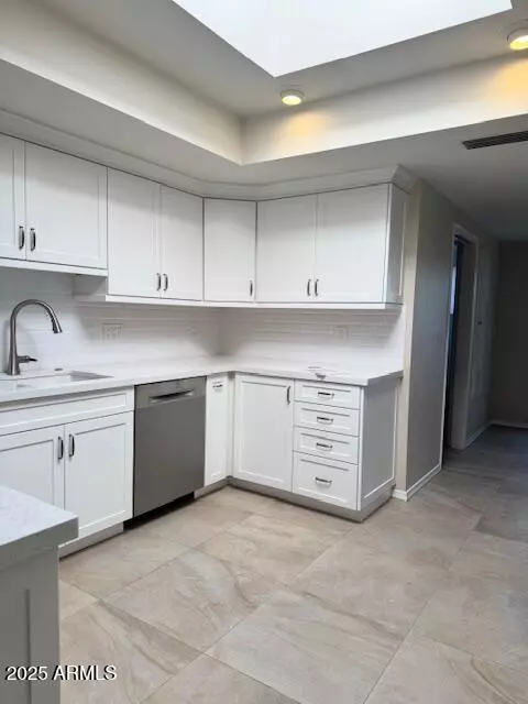 Scottsdale, AZ 85251,6945 E GLENROSA Avenue