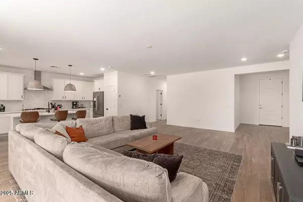 Surprise, AZ 85387,26985 N 168th Lane N